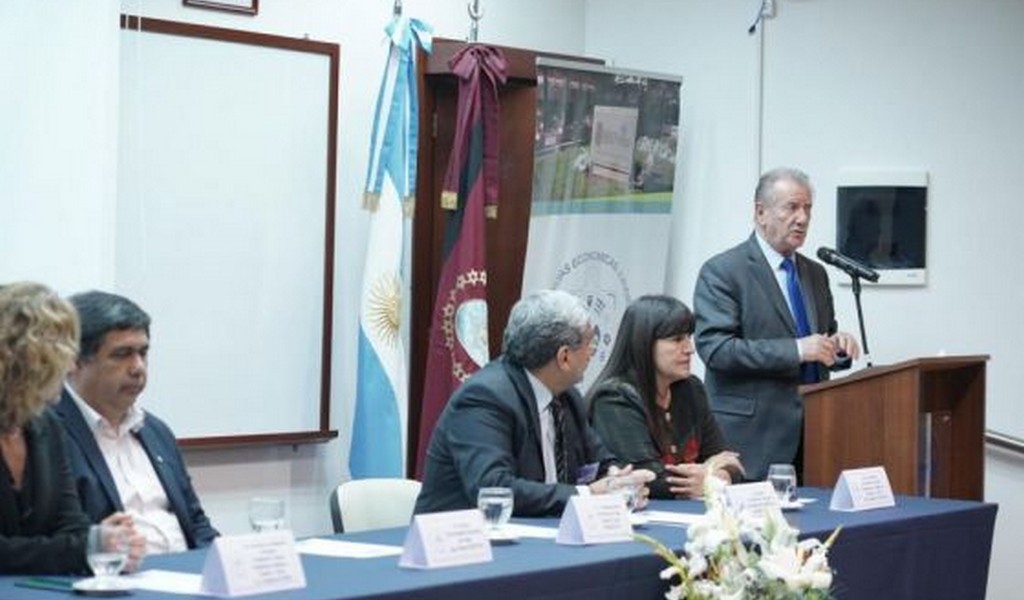 Marocco participó de la apertura de las Jornadas de Investigación de Ciencias Económicas en la UNSa