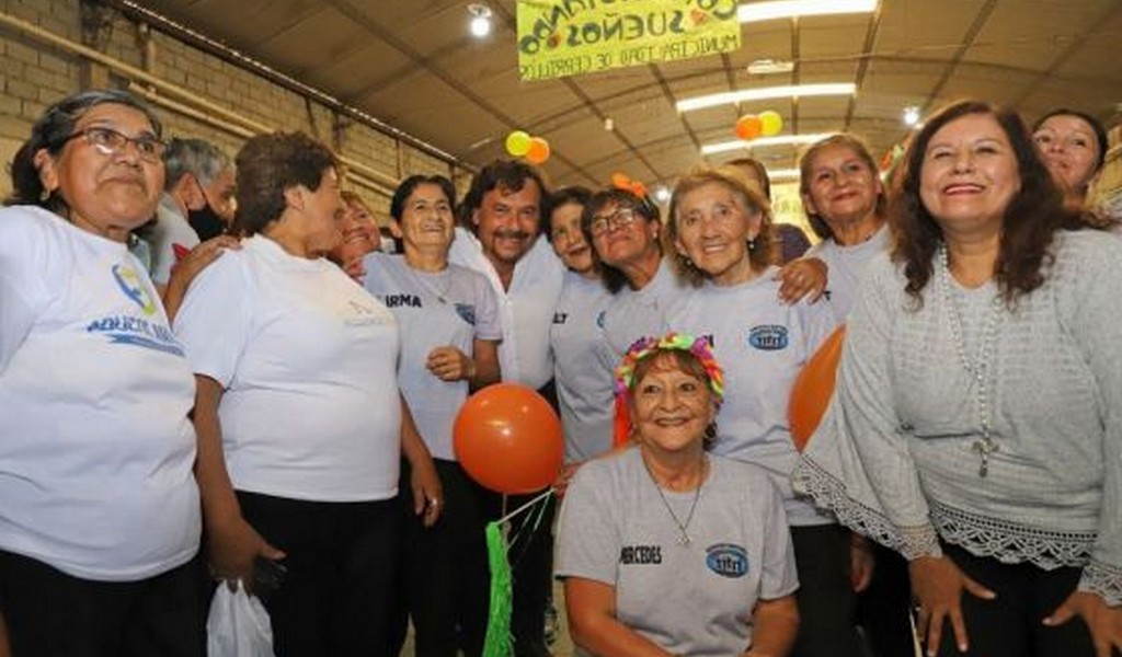 Cerrillos: Sáenz acompañó a adultos mayores del programa Conquistando Sueños en su 5° aniversario