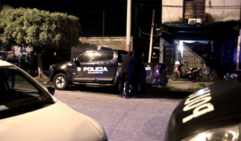 Rosario: asesinan a balazos a un hombre en un salón de fiestas