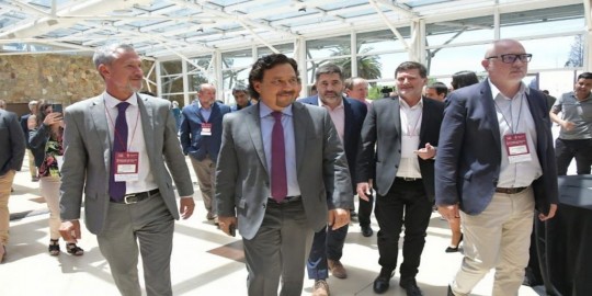 El Gobernador anunció que está gestionando una nueva terminal aérea en Cafayate