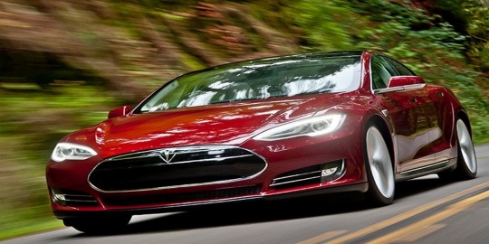 Tesla deberá devolver o actualizar más de 1 millón de vehículos